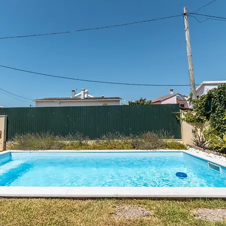 Private Pool Near Aroeira & Caparica *