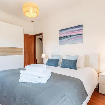 Villa Private Pool Near Aroeira & Caparica